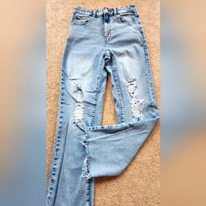 Maurices (EVSIE) girls jeans size 13/14 regular
